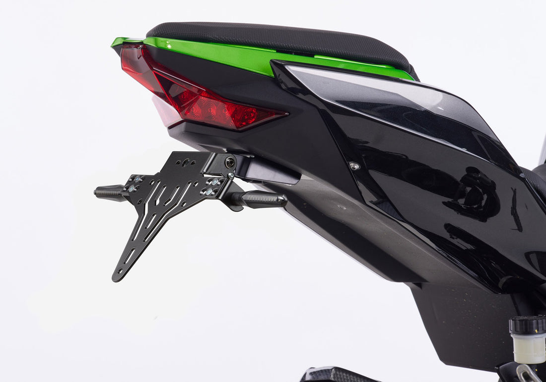 PROTECH V-SHAPE Kennzeichenhalter schwarz