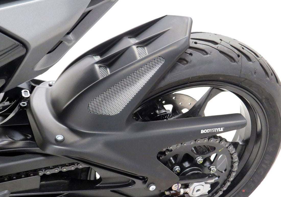 BODYSTYLE Raceline Hinterradabdeckung Carbon Look ABE