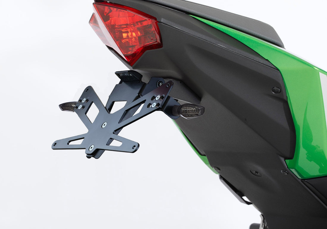 Protech X-Shape Komplett-Set Plug and Play Kennzeichenhalter mit 4 LED-Blinkern