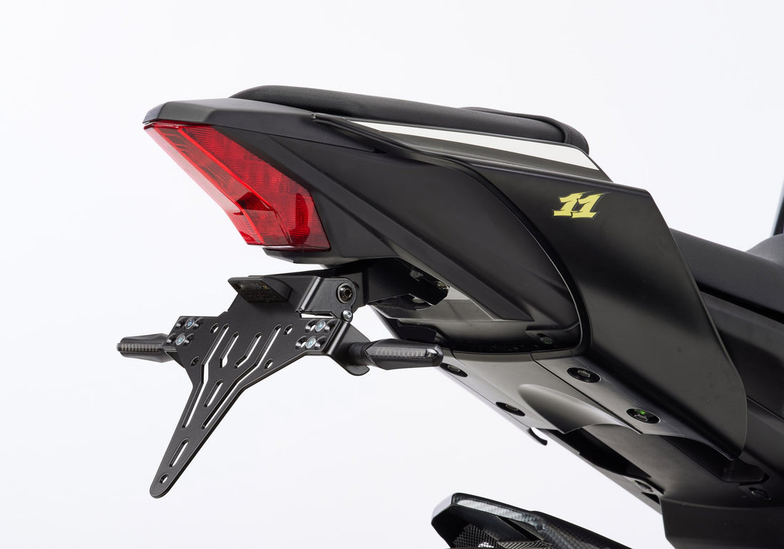 PROTECH V-SHAPE Kennzeichenhalterset inkl. Reflektor und Kennzeichenbel. schwarz