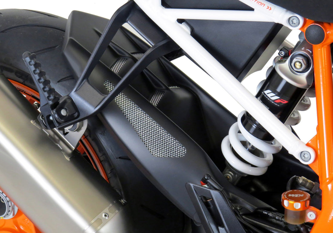 BODYSTYLE Raceline Hinterradabdeckung Carbon Look ABE