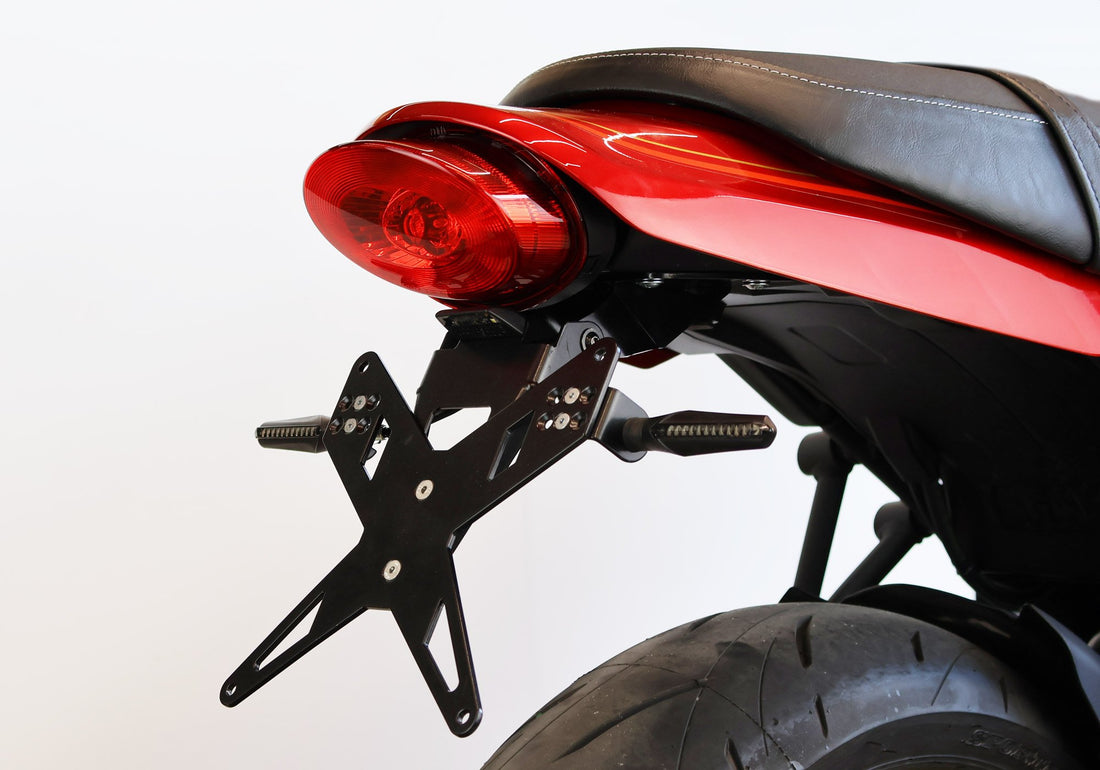 PROTECH X-SHAPE Kennzeichenhalter schwarz